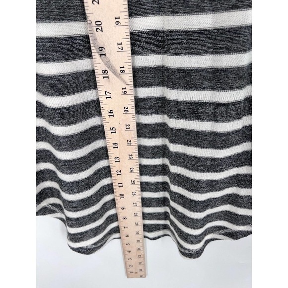 Mystree Terry Knit Top Gray Stripe Long Sleeve Lace Cuff Zip Hem Womens Small - Picture 5 of 8